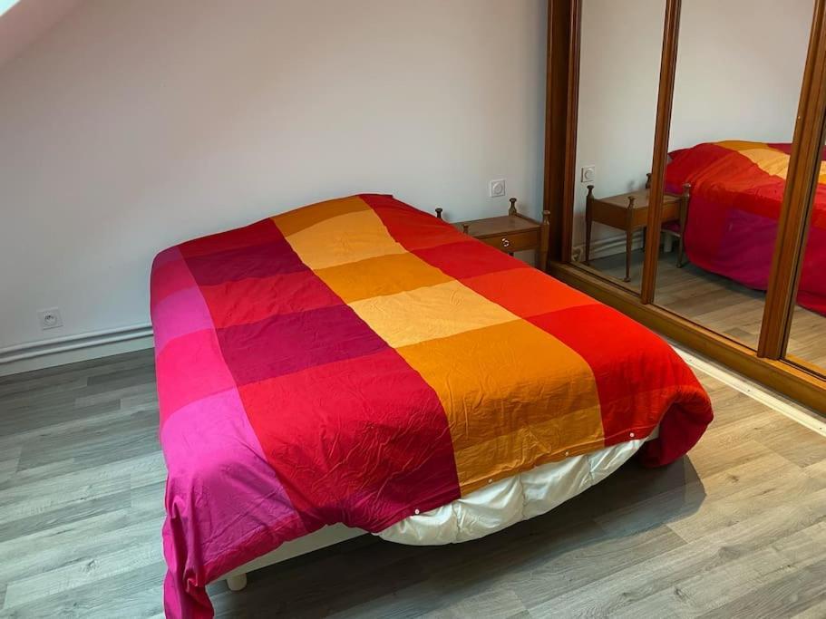 Maison Confortable Pour 10 Personnes Avec Jacuzzi อูลกัท ภายนอก รูปภาพ